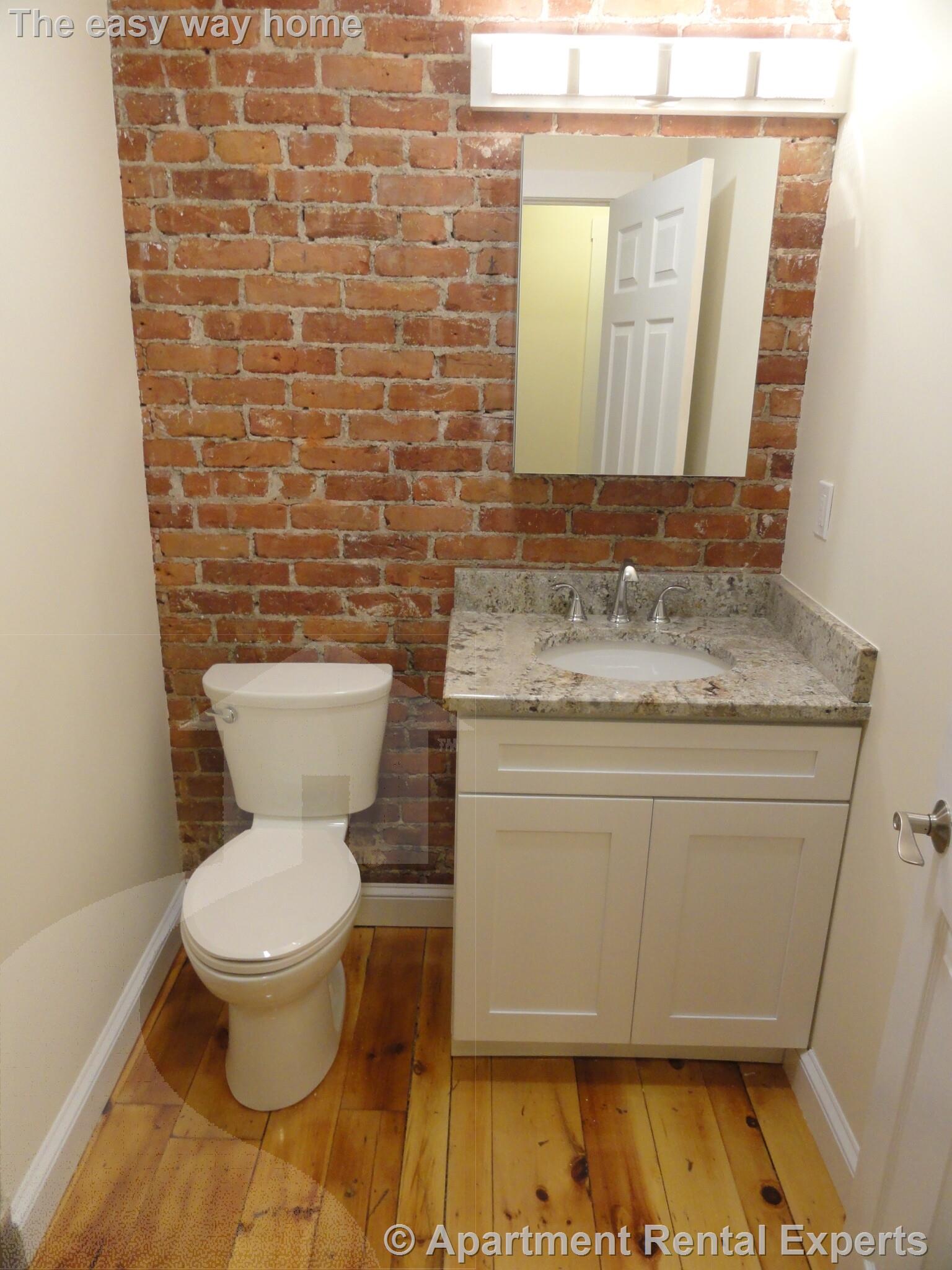 5 bed, 2 bath apartment for rent at 231 Norfolk St Unit 6, Central Square — photo 5 of 10