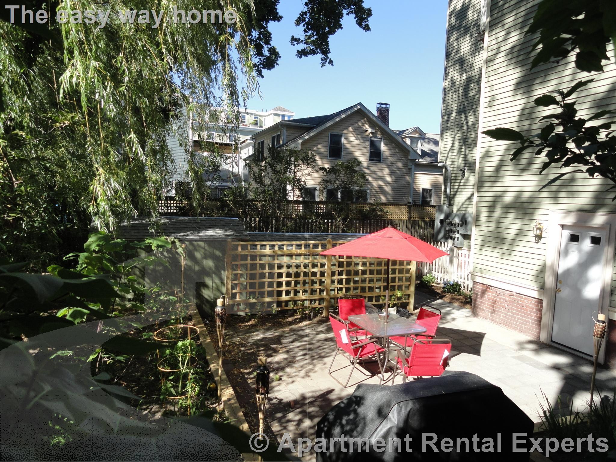 5 bed, 2 bath apartment for rent at 231 Norfolk St Unit 6, Central Square — photo 9 of 10