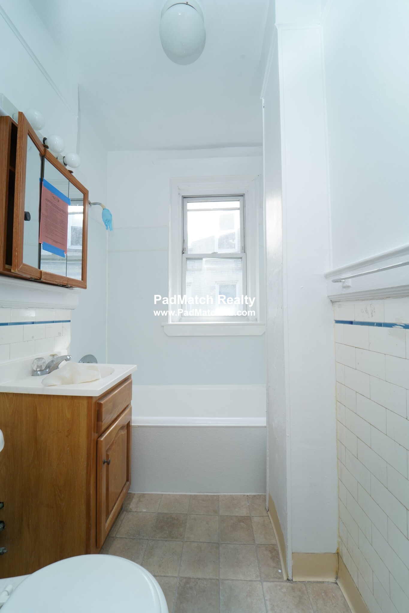 1 bed, 1 bath apartment for rent at 231 Park Dr Unit 18, Fenway — photo 9 of 18
