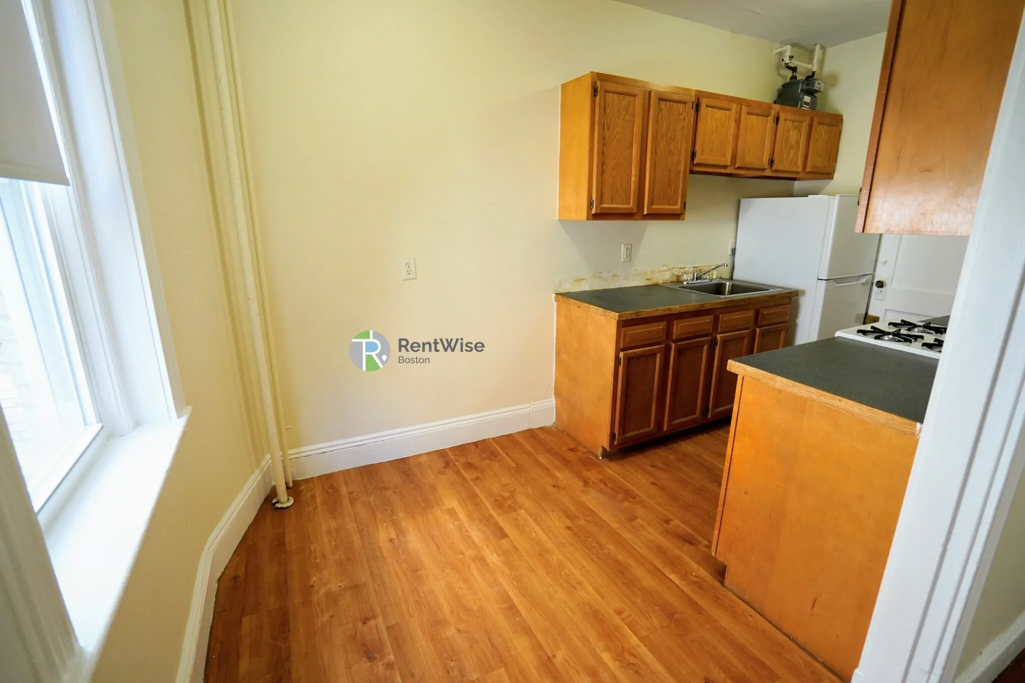 1 bed, 1 bath apartment for rent at 231 Park Dr Unit 18, Fenway — photo 4 of 19