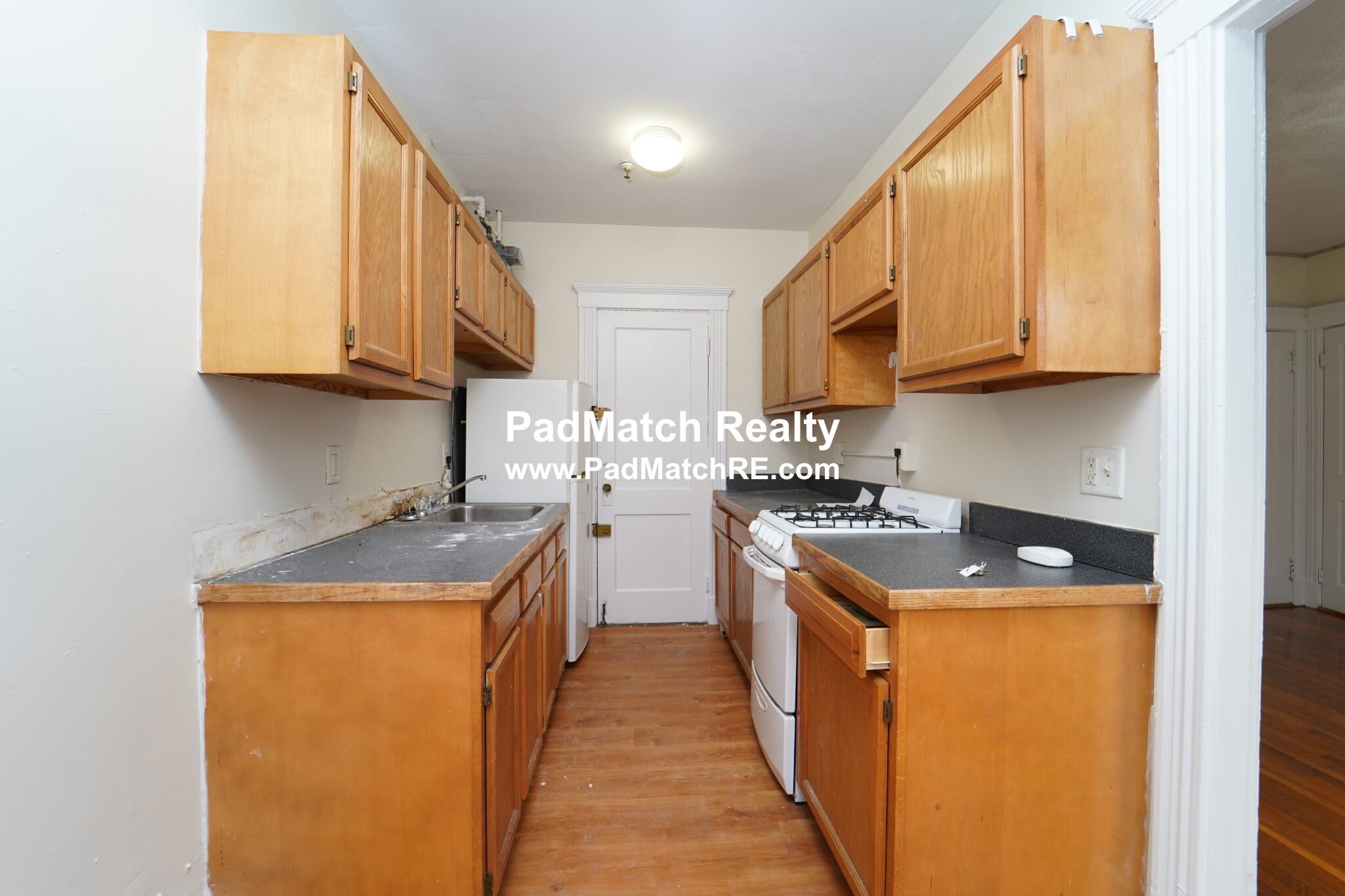 1 bed, 1 bath apartment for rent at 231 Park Dr Unit 18, Fenway — photo 4 of 18