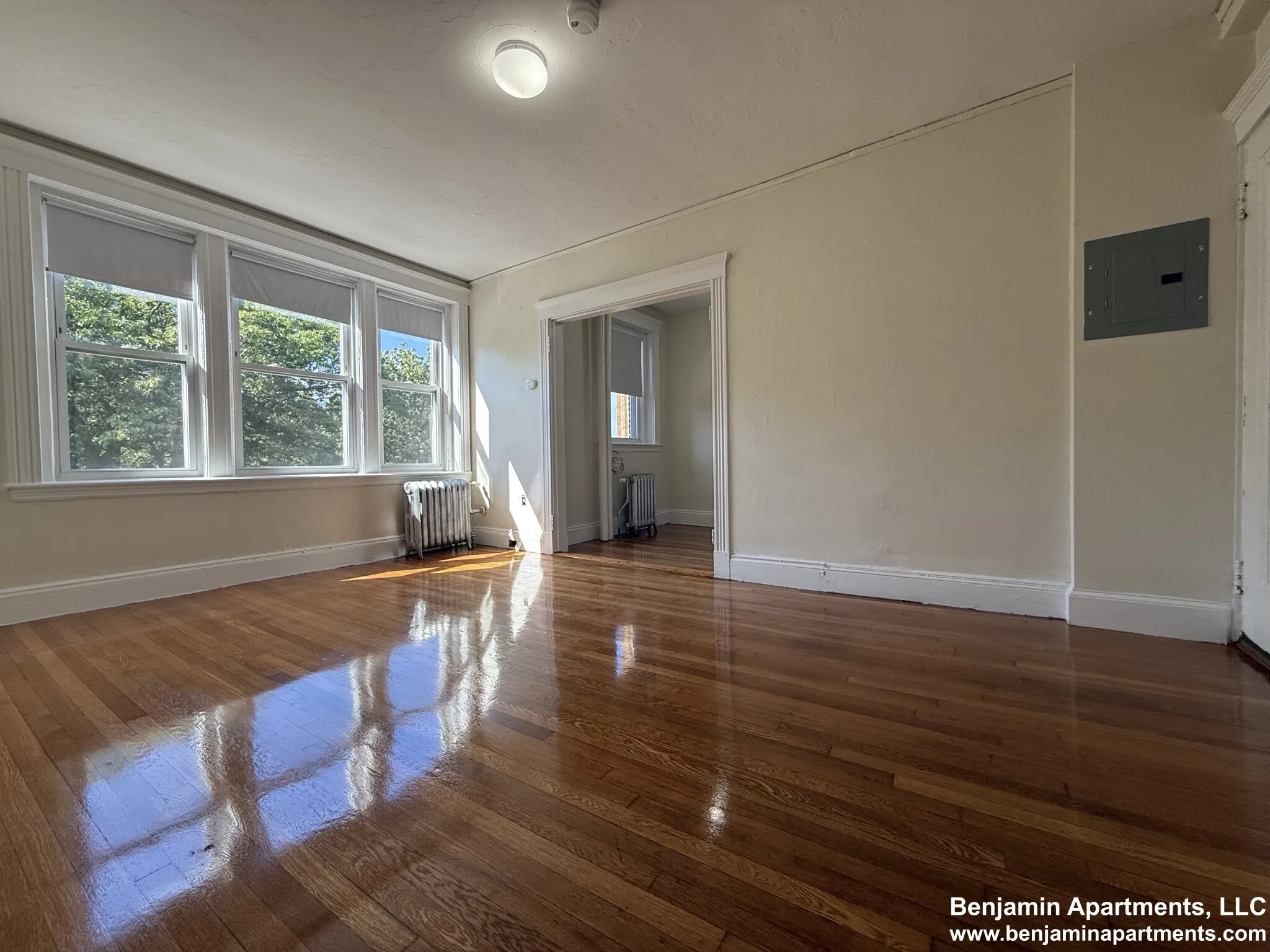 Studio bed, 1 bath apartment for rent at 231 Park Dr Unit 32, Fenway — photo 2 of 11