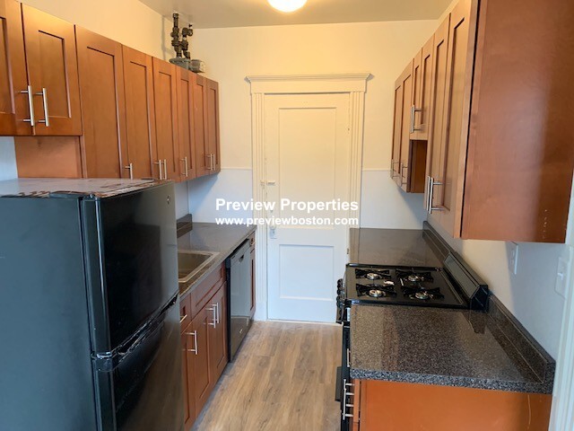 1 bed, 1 bath apartment for rent at 231 Park Dr Unit 34P, Fenway — photo 2 of 8