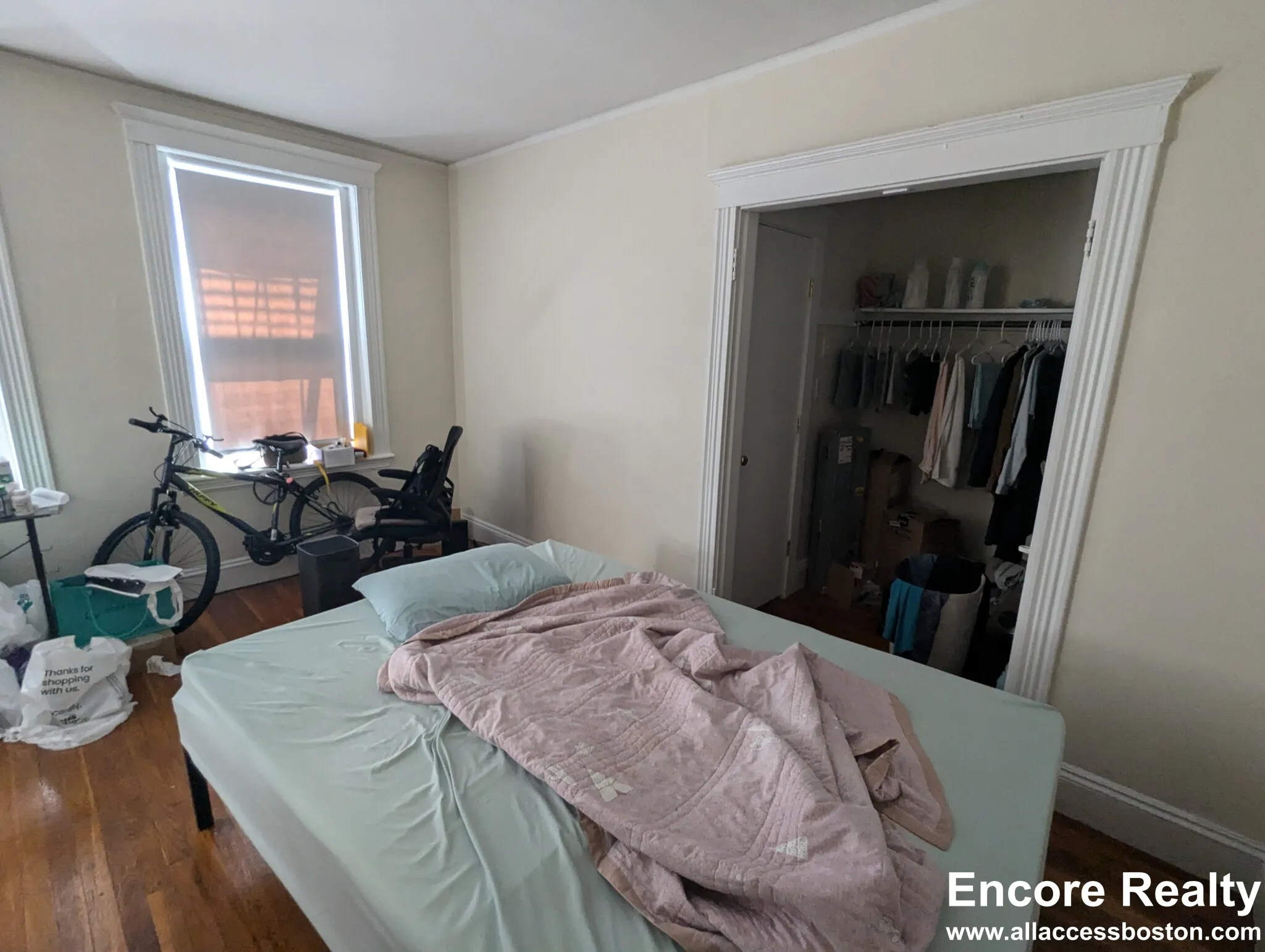 1 bed, 1 bath apartment for rent at 231 Park Dr Unit 5, Fenway