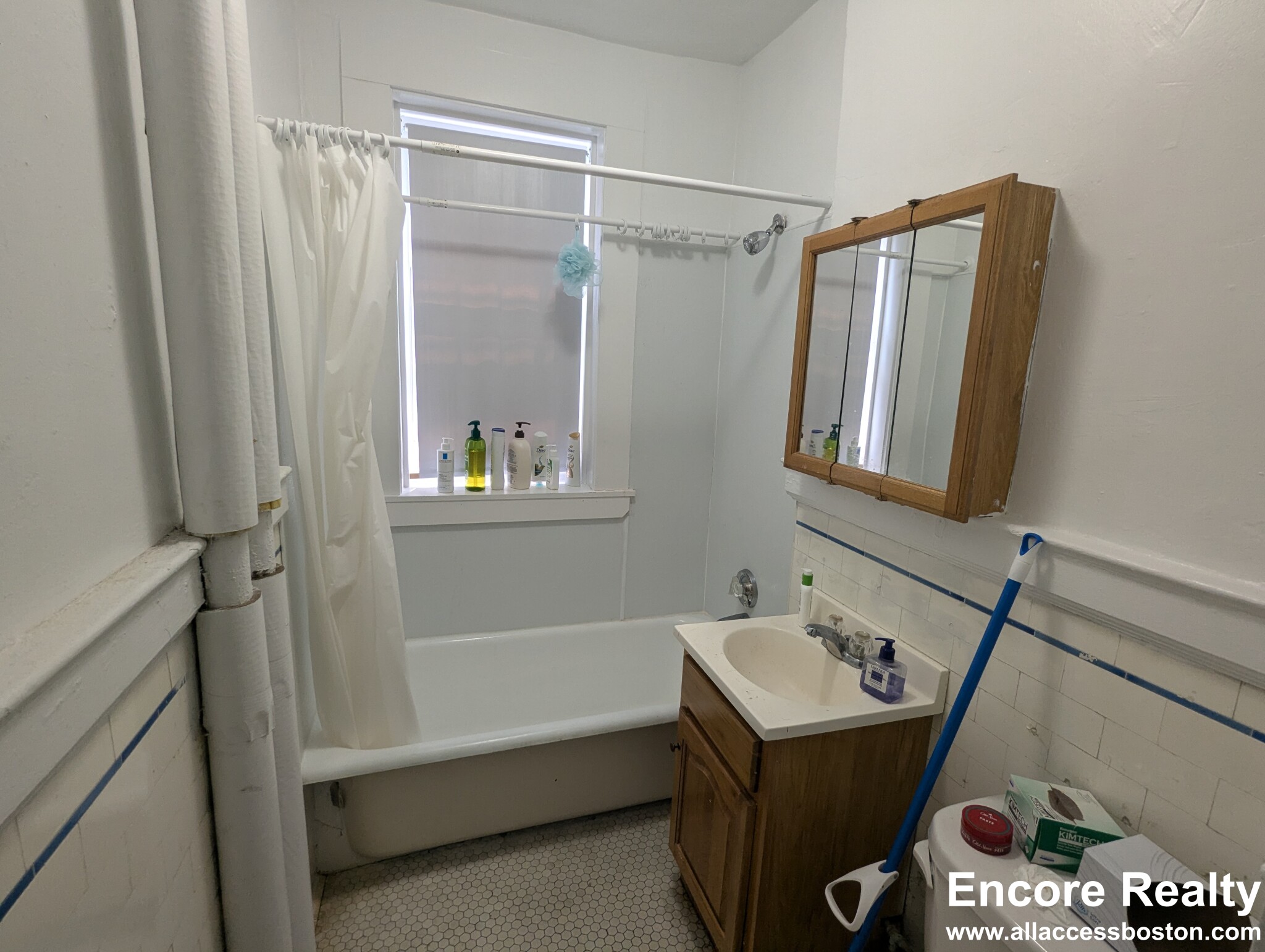 1 bed, 1 bath apartment for rent at 231 Park Dr Unit 52, Fenway — photo 8 of 17