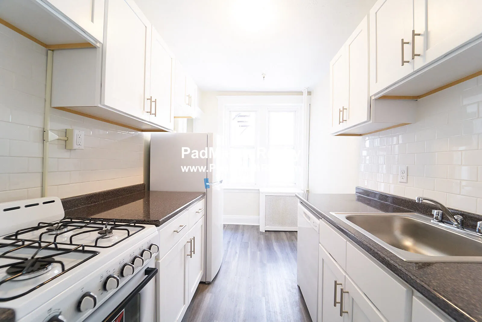 1 split bed, 1 bath apartment for rent at 231 Park Dr Unit 8, Fenway — photo 12 of 18