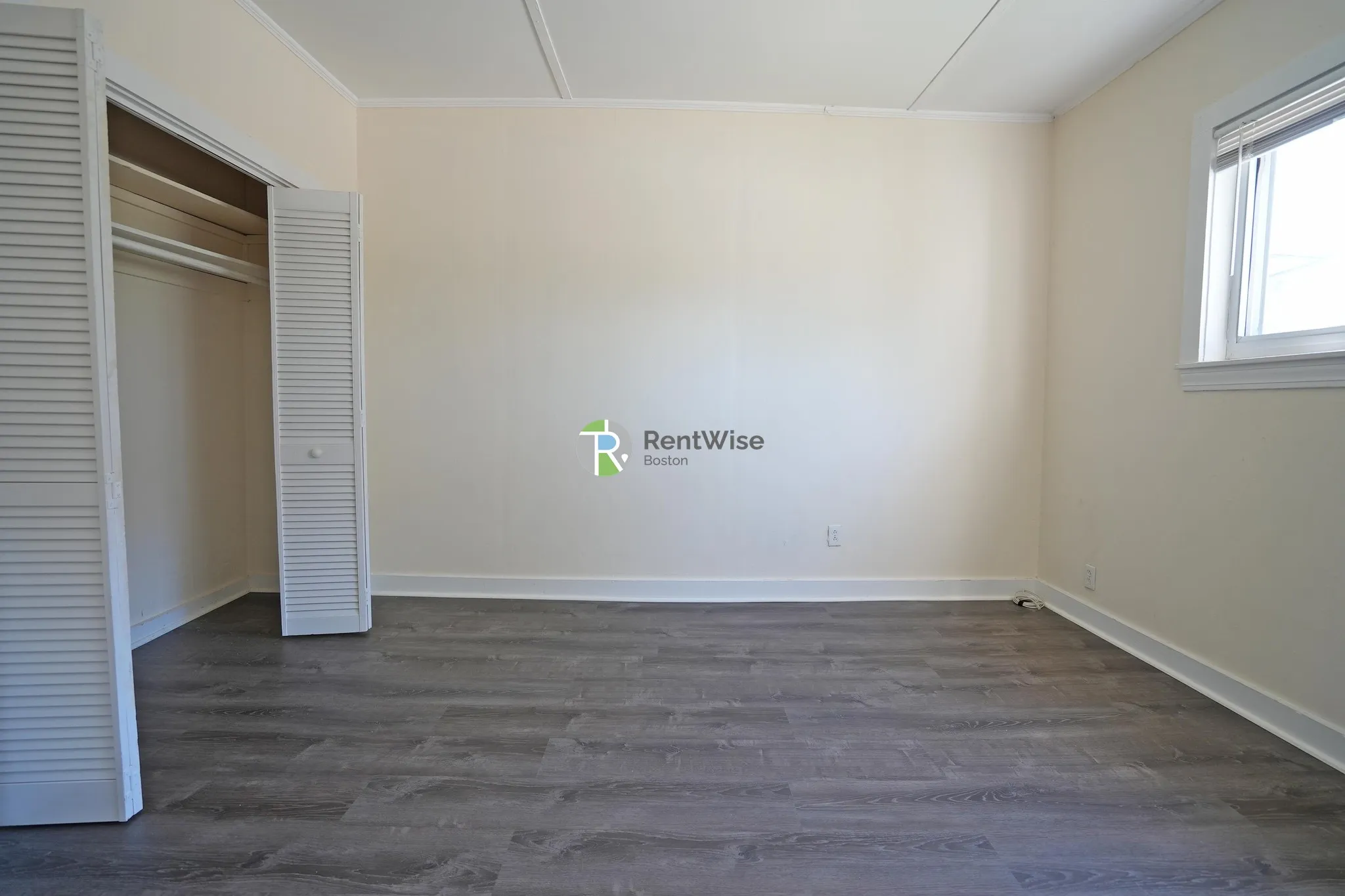 3 bed, 1 bath apartment for rent at 231 Parsons St Unit 1, Brighton — photo 8 of 19