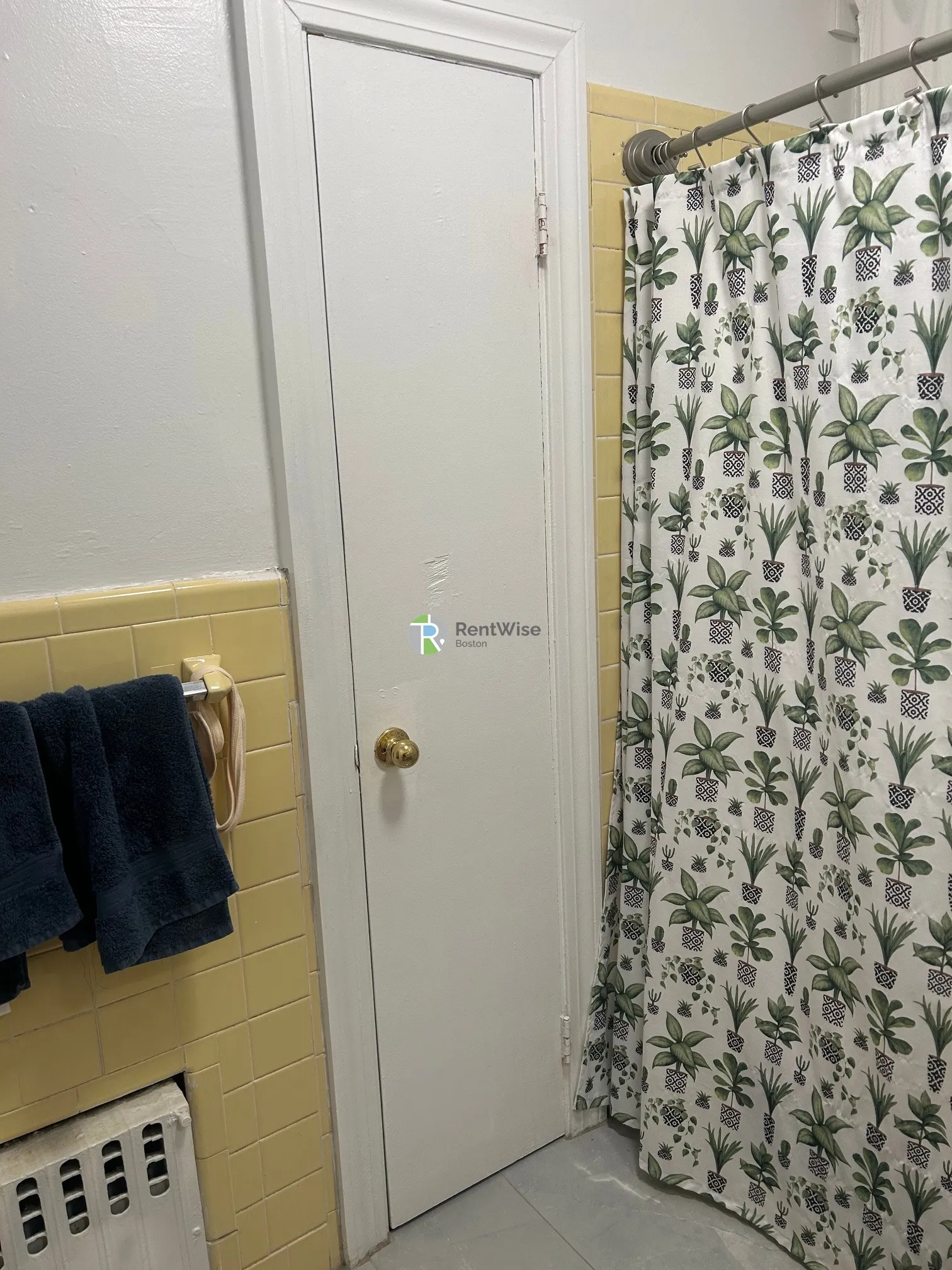 3 bed, 1 bath apartment for rent at 231 Parsons St Unit 1, Brighton — photo 8 of 15