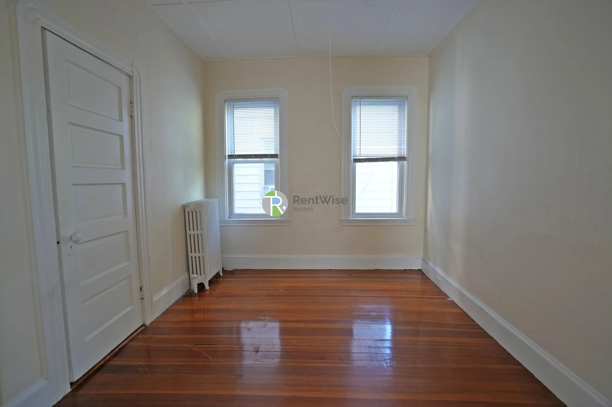 3 bed, 1 bath apartment for rent at 231 Parsons St Unit 1, Brighton — photo 16 of 19