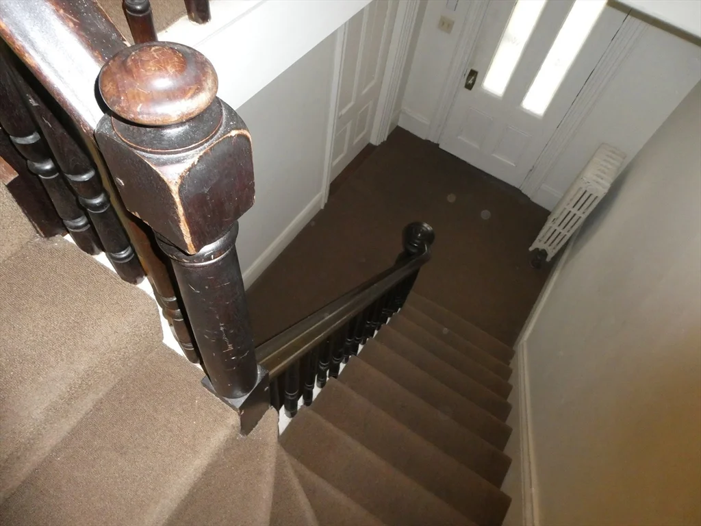 1 bed, 1 bath apartment for rent at 231 Pleasant St Unit 2, East Bridgewater — photo 9 of 10