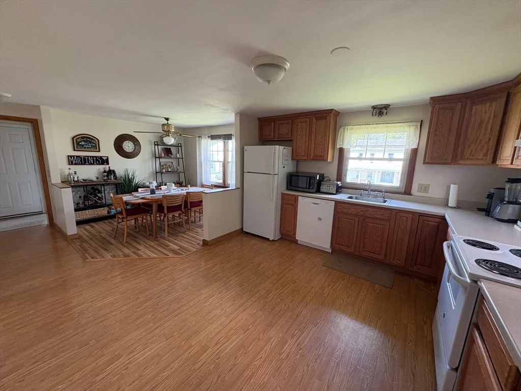 3 bed, 1 bath apartment for rent at 231 River Dr Unit 2, Hadley — photo 7 of 19
