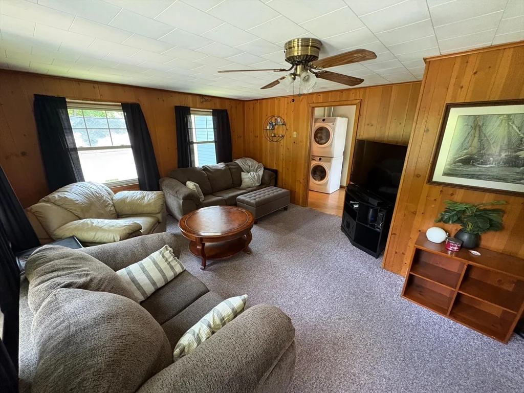 3 bed, 1 bath apartment for rent at 231 River Dr Unit 2, Hadley — photo 11 of 19