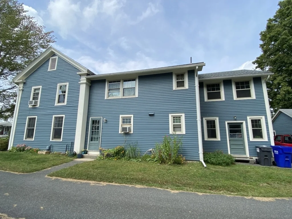 3 bed, 1 bath apartment for rent at 231 River Dr Unit 2, Hadley — photo 2 of 19