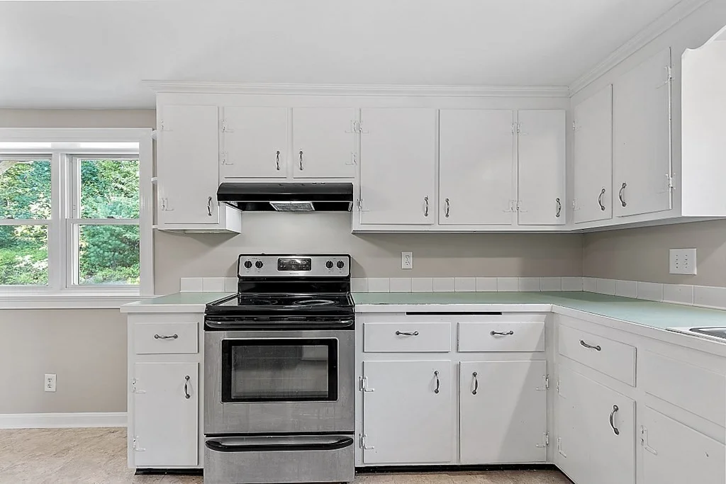 4 bed, 1 bath apartment for rent at 231 South Rd Unit 0, Pepperell — photo 3 of 24