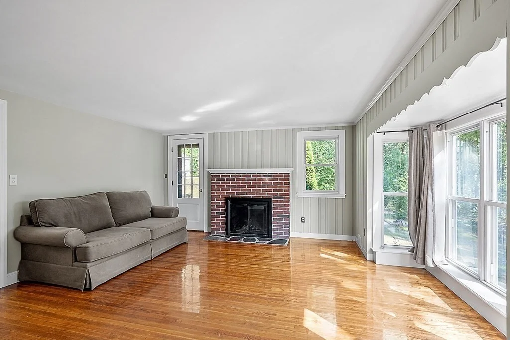 4 bed, 1 bath apartment for rent at 231 South Rd Unit 0, Pepperell — photo 8 of 24