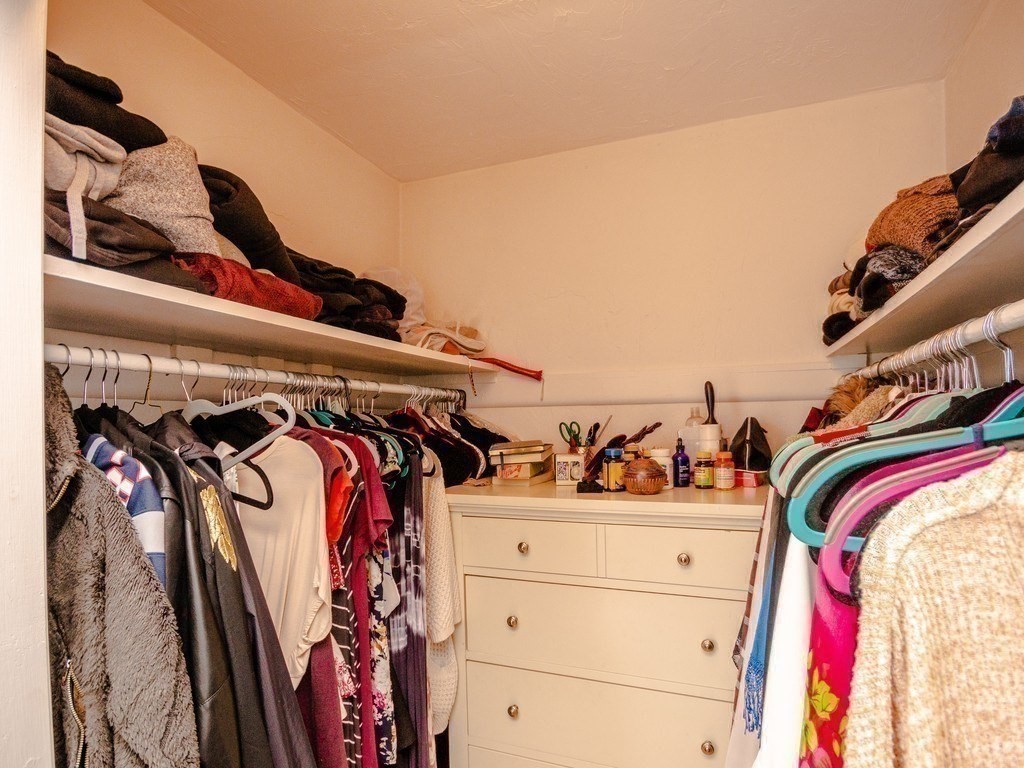 2 bed, 1 bath apartment for rent at 231 W 5th Unit 2, Boston — photo 7 of 8