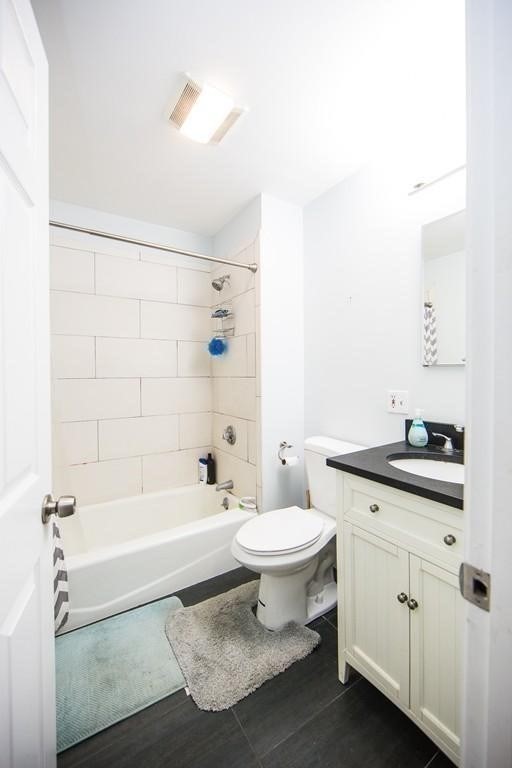 2 bed, 1 bath apartment for rent at 231 W 5th Unit 2, Boston — photo 8 of 8