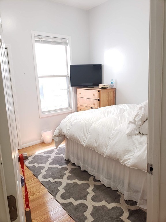 2 bed, 1 bath apartment for rent at 231 W 5th Unit 2, Boston — photo 6 of 8