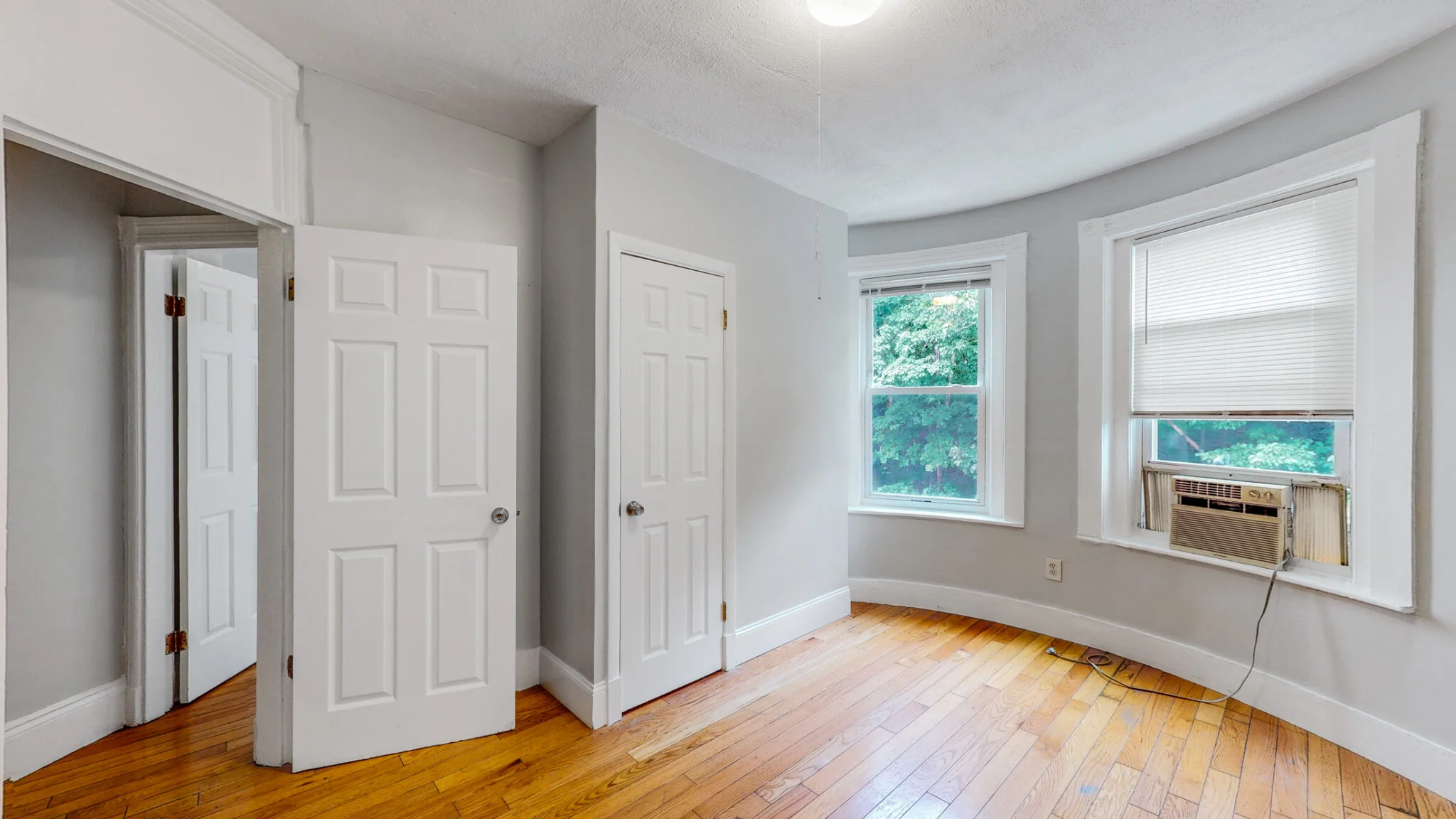 4 bed, 1 bath apartment for rent at 231 Washington St Unit 2, Dorchester — photo 5 of 25