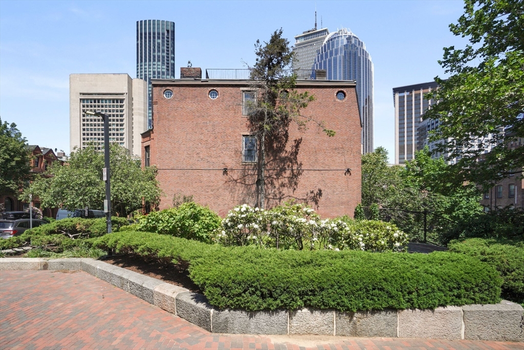 1 bed, 1 bath apartment for rent at 231 West Newton Unit 4, Back Bay — photo 15 of 16