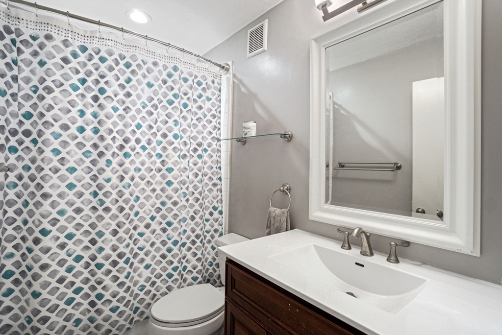 1 bed, 1 bath apartment for rent at 231 West Newton Unit 4, Back Bay — photo 10 of 16