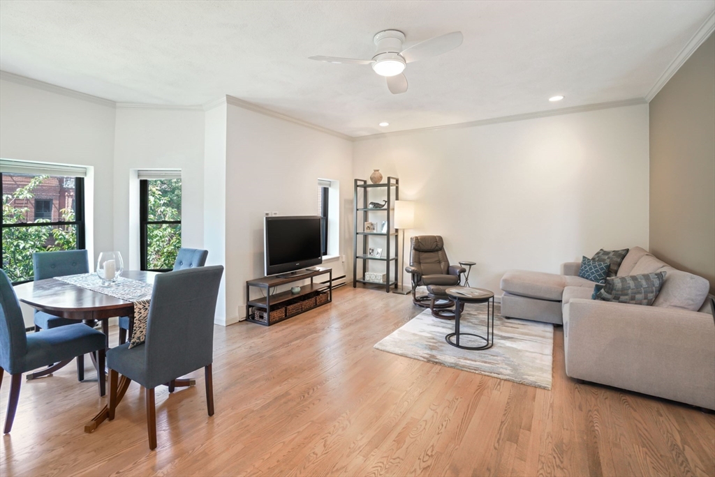 1 bed, 1 bath apartment for rent at 231 West Newton Unit 4, Back Bay — photo 5 of 16