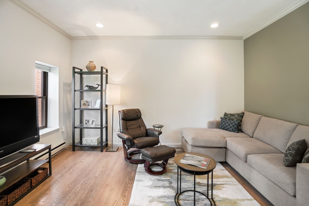 1 bed, 1 bath apartment for rent at 231 West Newton Unit 4, Back Bay — photo 6 of 16