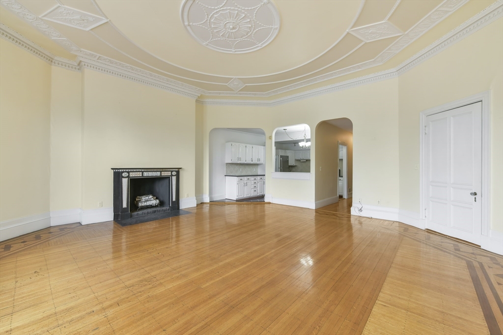 2 bed, 2 bath apartment for rent at 232 Beacon St Unit 4, Back Bay — photo 4 of 19