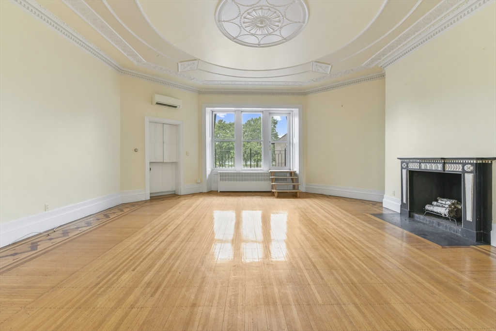 2 bed, 2 bath apartment for rent at 232 Beacon St Unit 4, Back Bay — photo 3 of 19