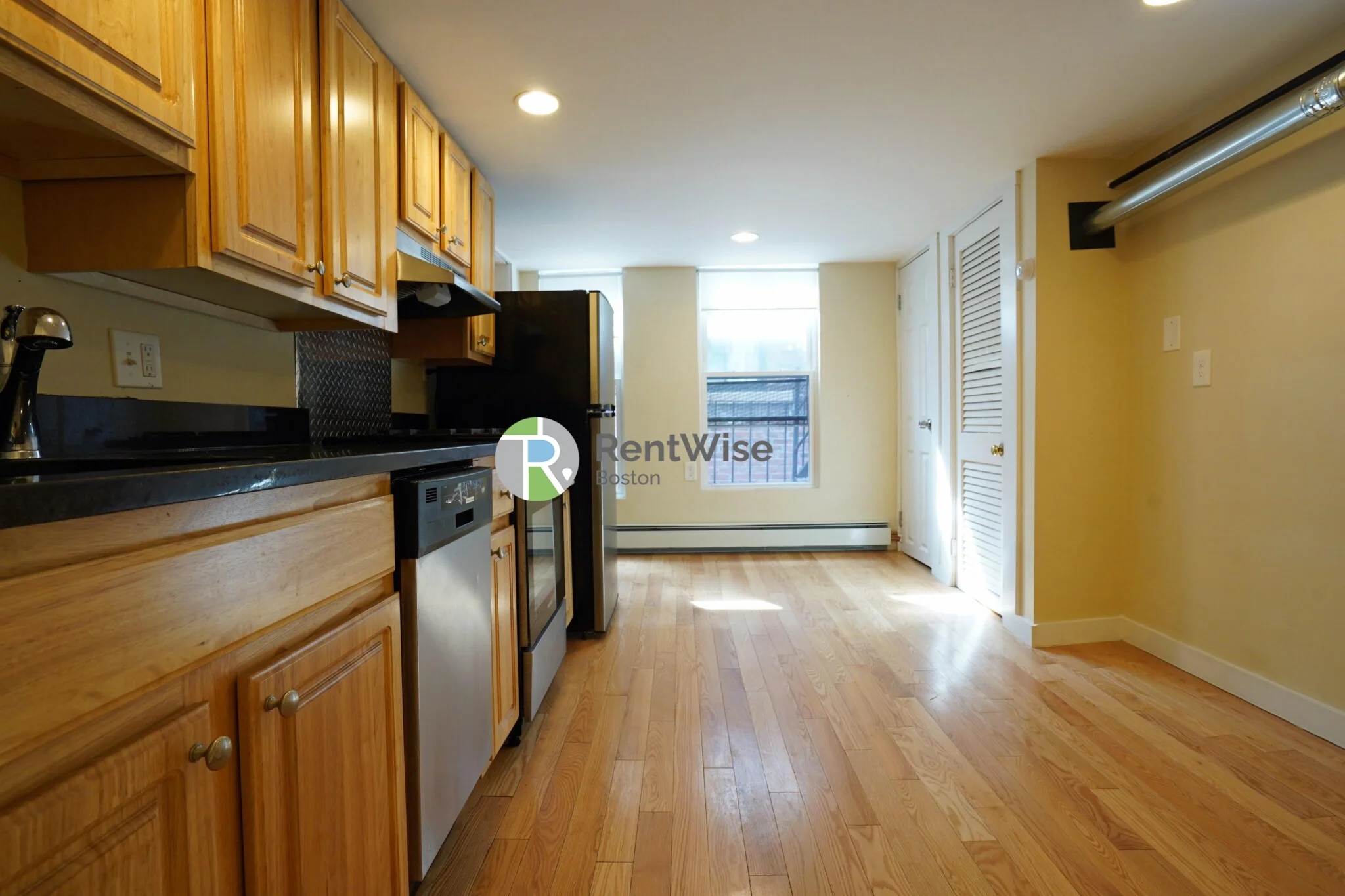 Studio bed, 1 bath apartment for rent at 232 Cambridge St Unit 3, Beacon Hill — photo 2 of 13