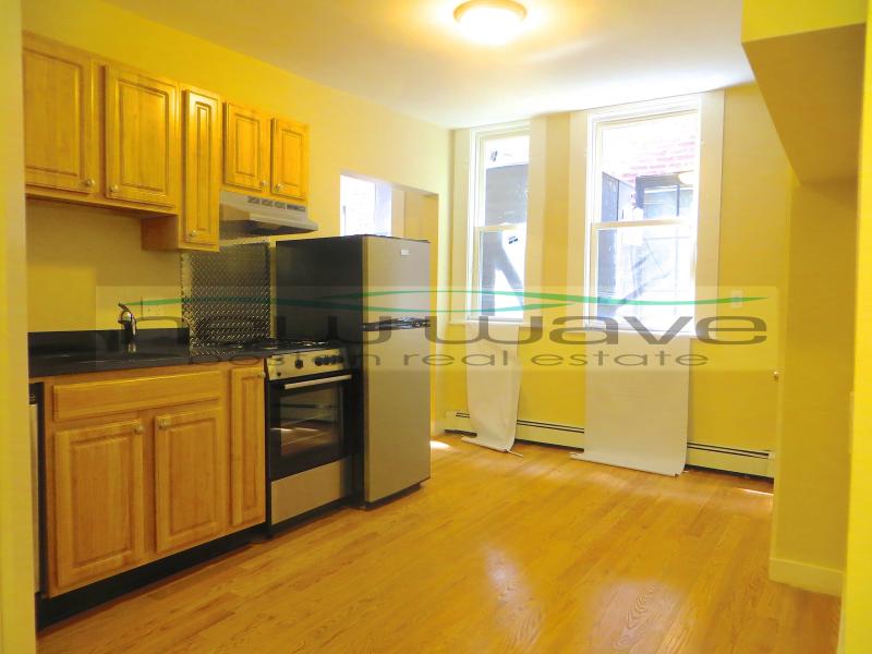 Studio bed, 1 bath apartment for rent at 232 Cambridge St Unit 3, Beacon Hill — photo 7 of 12