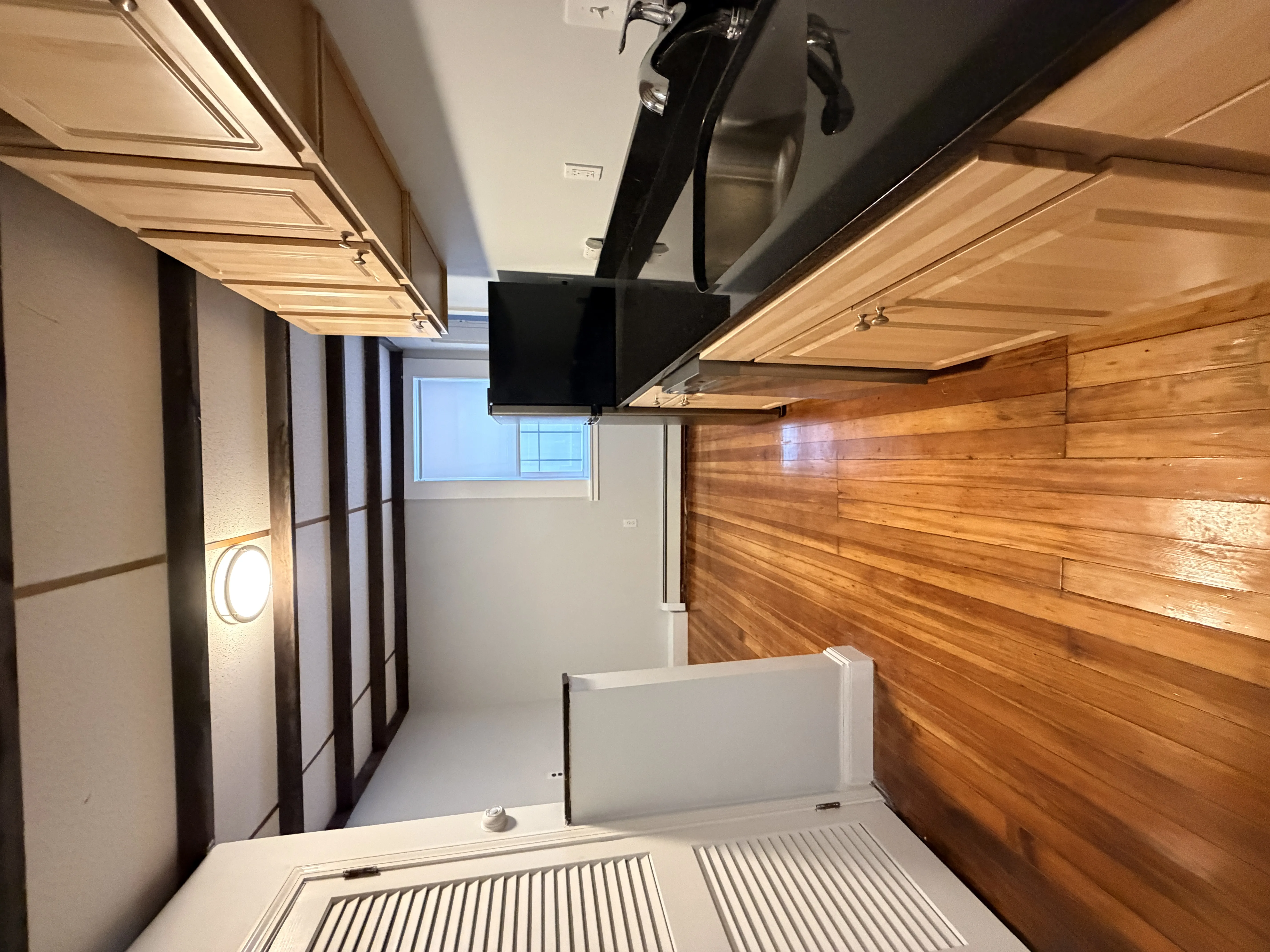 Studio bed, 1 bath apartment for rent at 232 Cambridge St Unit 4, Beacon Hill — photo 2 of 12