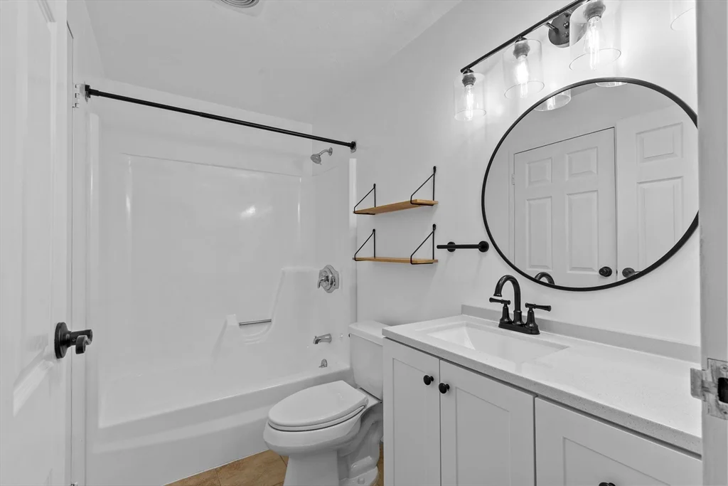 2 bed, 1 bath apartment for rent at 232 Canton Unit 108, Randolph — photo 9 of 17