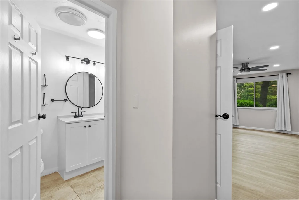 2 bed, 1 bath apartment for rent at 232 Canton Unit 108, Randolph — photo 6 of 17