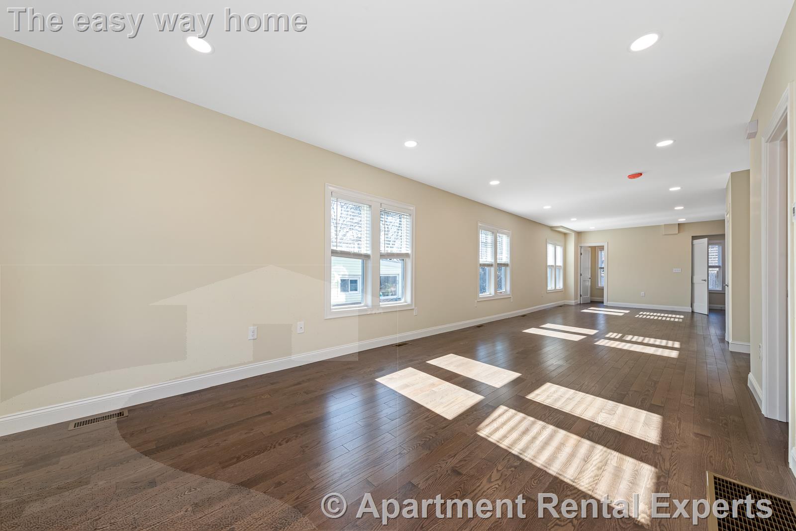 7 bed, 4+ bath apartment for rent at 232 Fulton St, Medford Square — photo 12 of 34