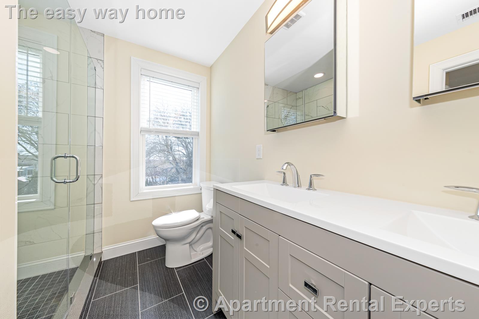 7 bed, 4+ bath apartment for rent at 232 Fulton St, Medford Square — photo 23 of 34