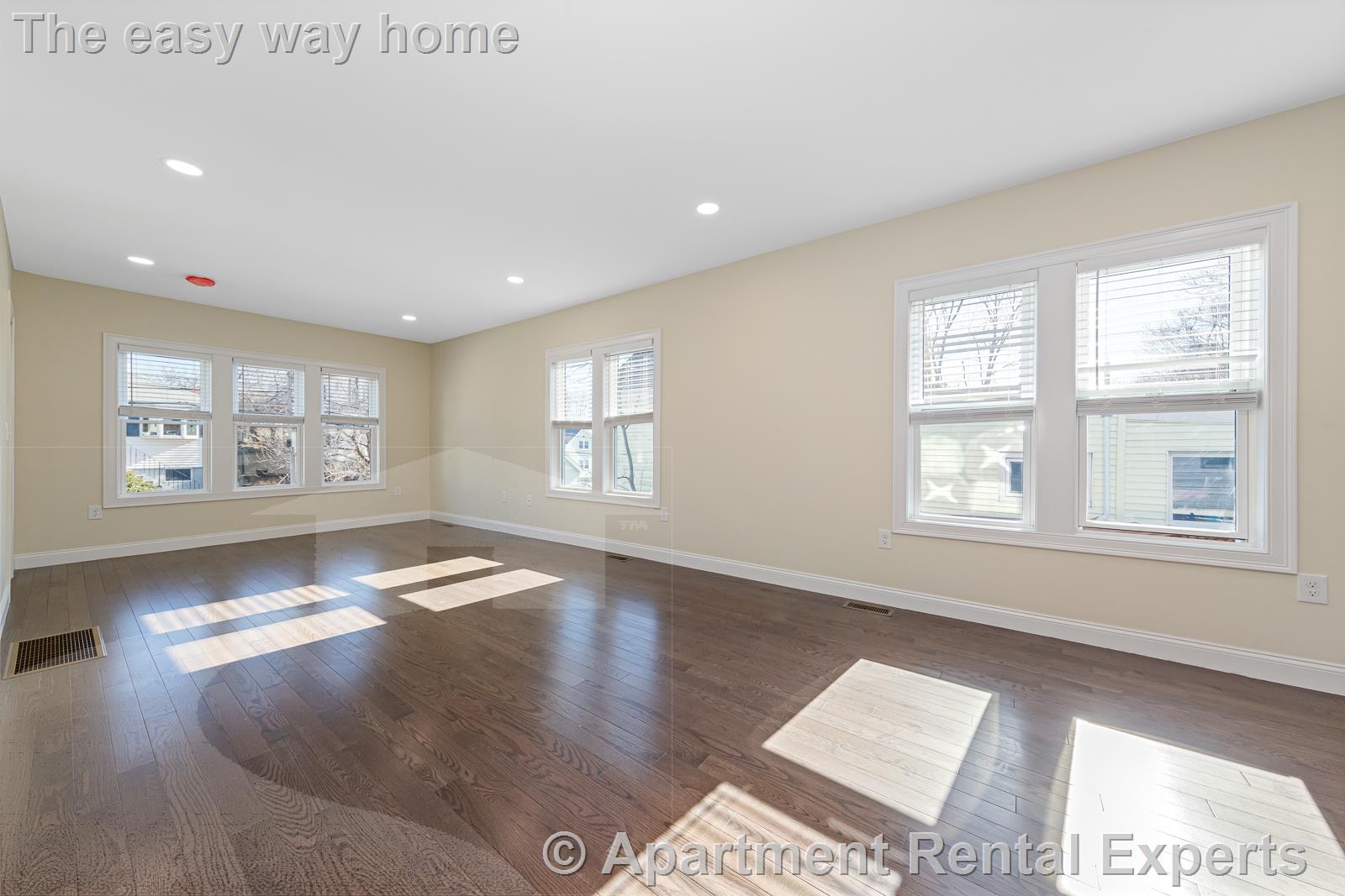 7 bed, 4+ bath apartment for rent at 232 Fulton St, Medford Square — photo 14 of 34