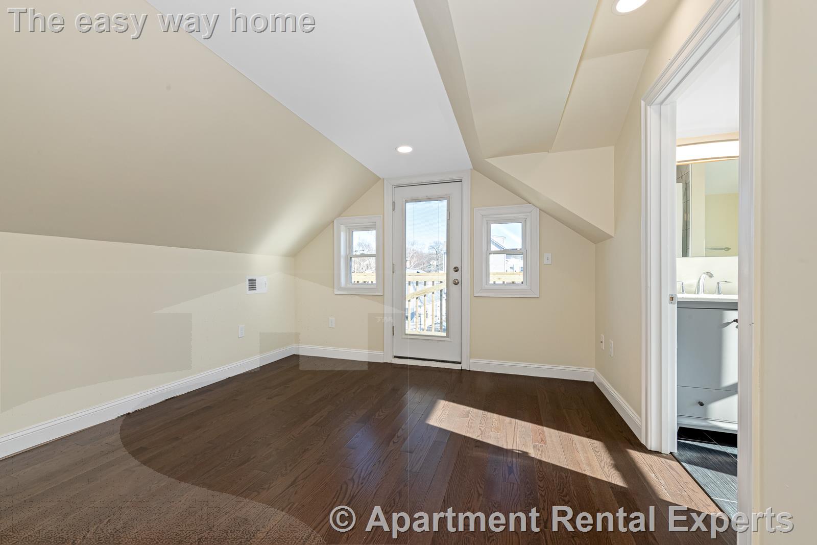 7 bed, 4+ bath apartment for rent at 232 Fulton St, Medford Square — photo 30 of 34
