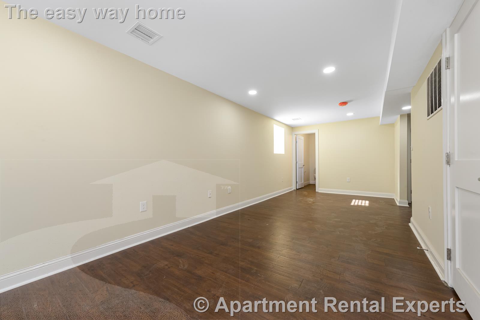 7 bed, 4+ bath apartment for rent at 232 Fulton St, Medford Square — photo 6 of 34