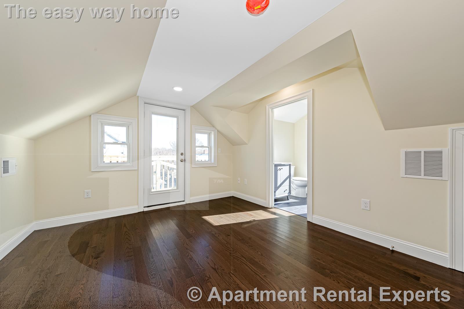 7 bed, 4+ bath apartment for rent at 232 Fulton St, Medford Square — photo 29 of 34