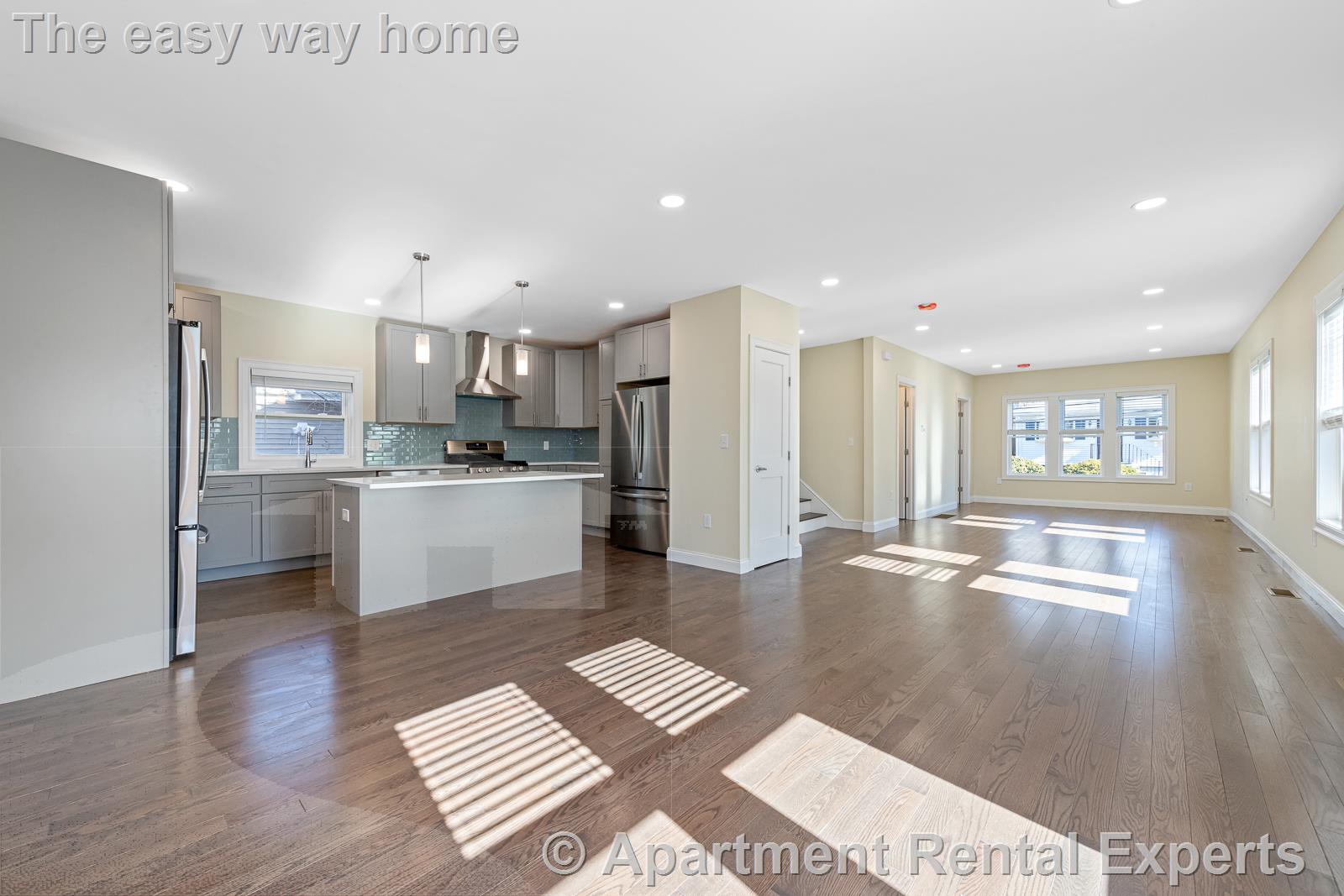 7 bed, 4+ bath apartment for rent at 232 Fulton St, Medford Square — photo 15 of 34