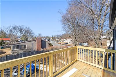 7 bed, 6 bath apartment for rent at 232 Fulton St Unit 2, Medford — photo 3 of 34