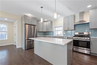 7 bed, 6 bath apartment for rent at 232 Fulton St Unit 2, Medford — photo 16 of 34