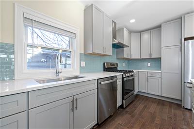 7 bed, 6 bath apartment for rent at 232 Fulton St Unit 2, Medford — photo 18 of 34