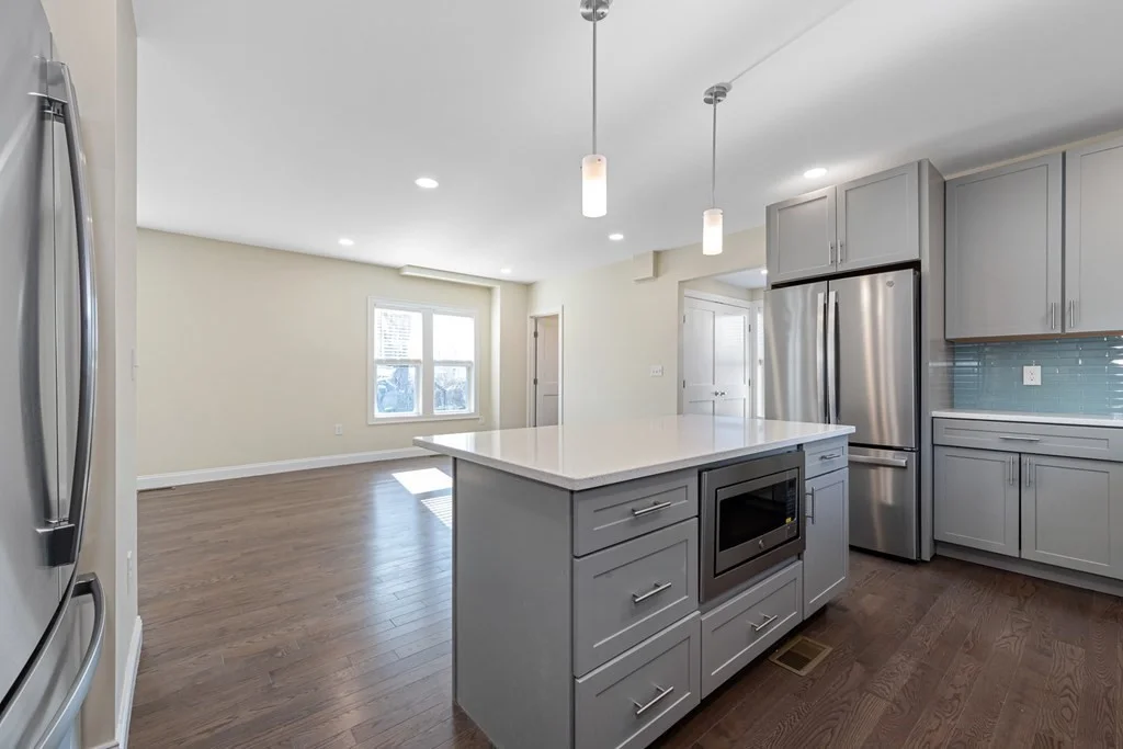 7 bed, 4+ bath apartment for rent at 232 Fulton St Unit 232, Medford — photo 10 of 26