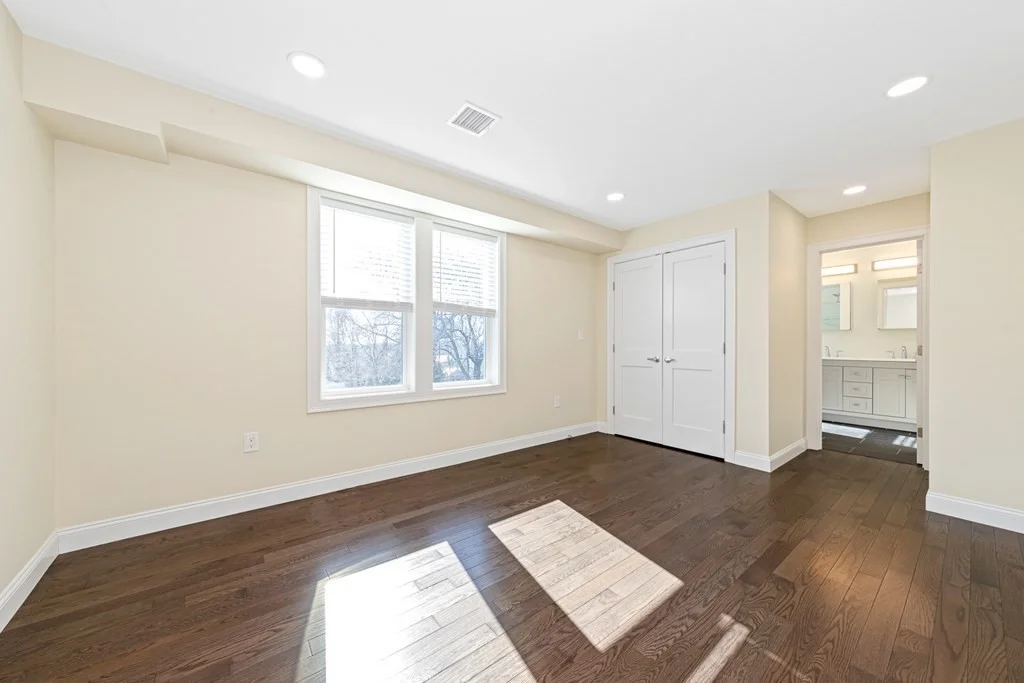 7 bed, 4+ bath apartment for rent at 232 Fulton St Unit 232, Medford — photo 13 of 26