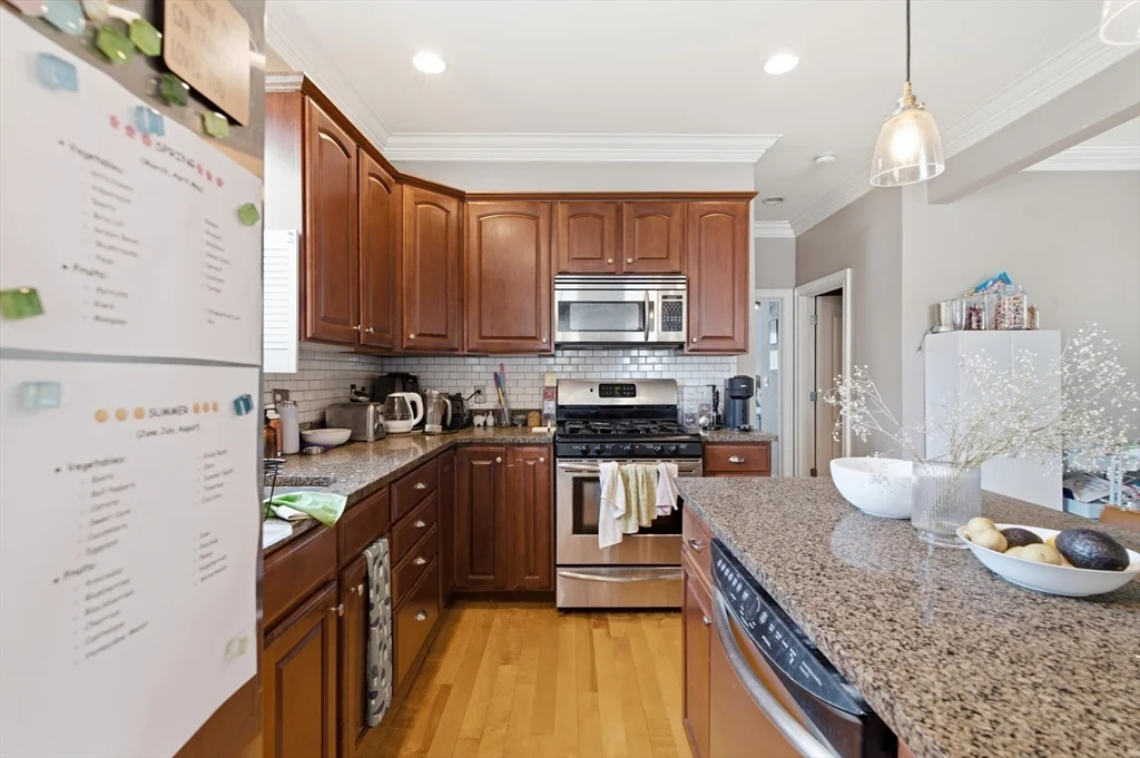 3 bed, 2 bath apartment for rent at 232 Gold St Unit 1, South Boston — photo 7 of 19