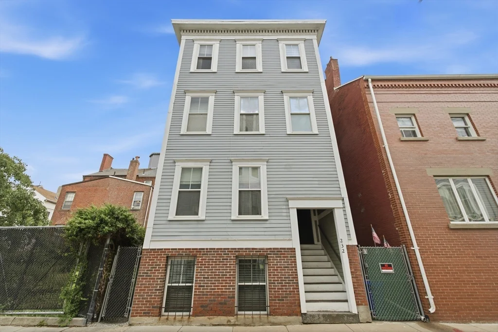 3 bed, 2 bath apartment for rent at 232 Gold St Unit 1, South Boston — photo 19 of 19