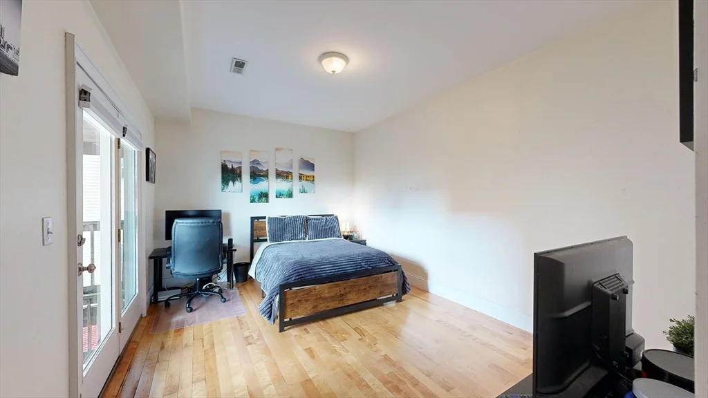 2 bed, 1 bath apartment for rent at 232 Gold St Unit 2, South Boston — photo 10 of 17