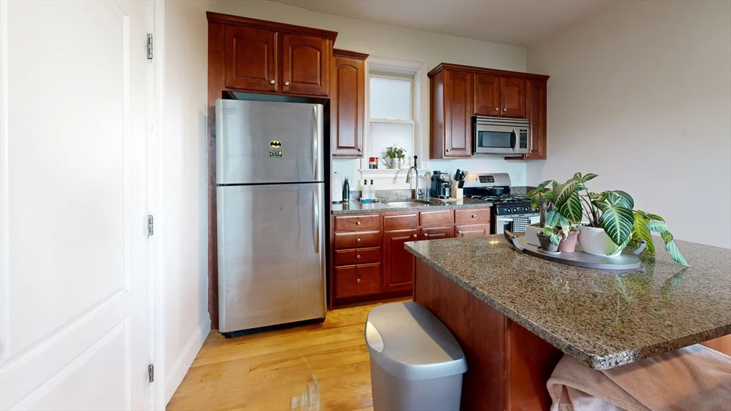 2 bed, 1 bath apartment for rent at 232 Gold St Unit 2, South Boston — photo 6 of 17
